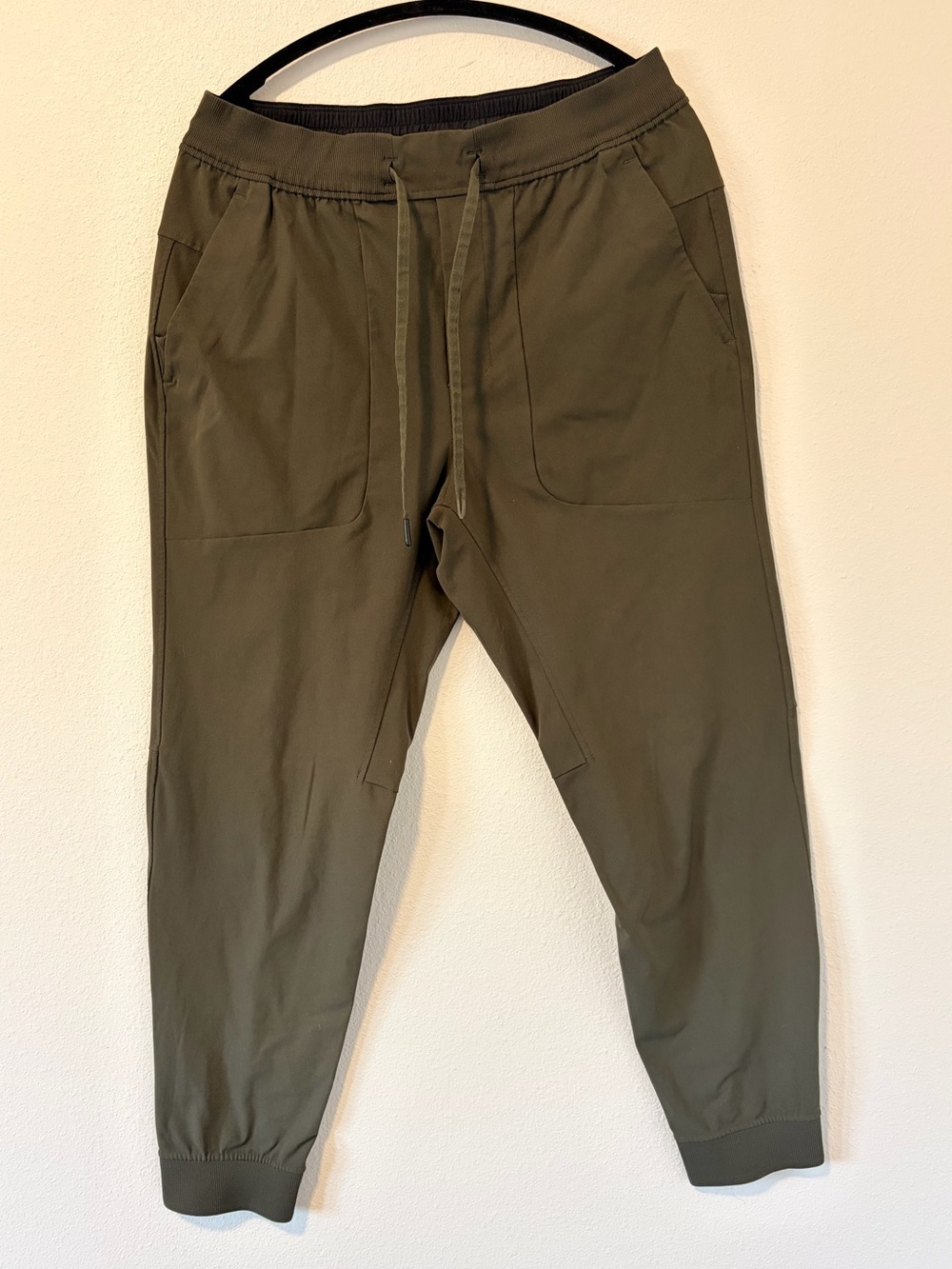 Lululemon Mens Large Olive Green Athletic Jogger Pants Drawstring Stretch Gym